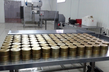 В Туве на гранты открывают мясной цех и кормовой завод: консервы и комбикорм поедут по всей республике