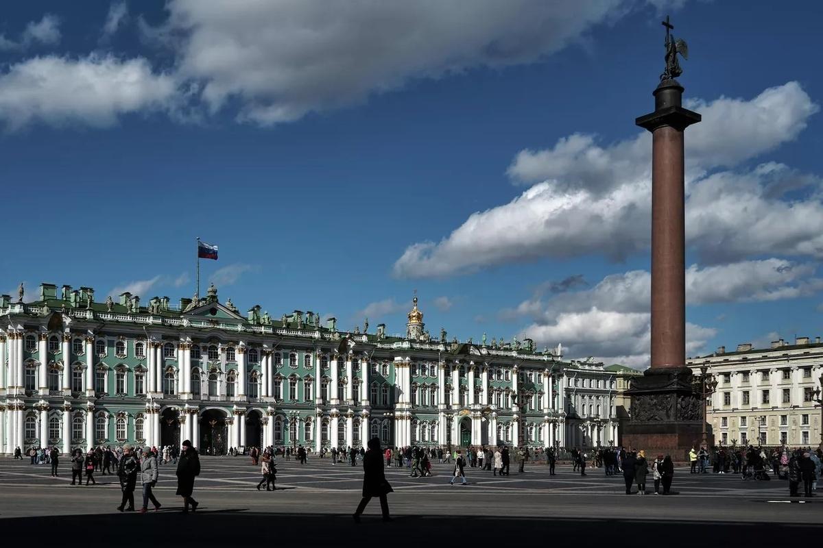 Вперед – за знаниями: в Эрмитаже произошел аншлаг в День учителя