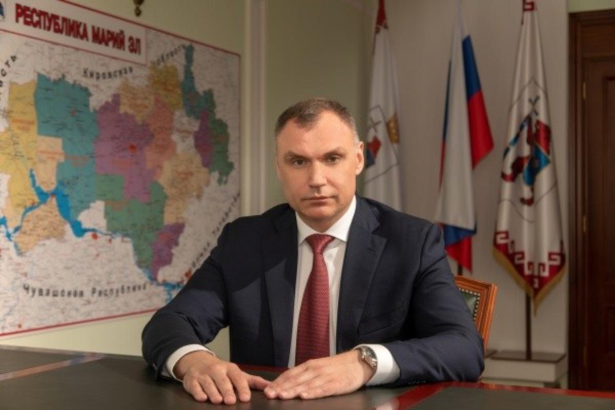 Глава Марий Эл Юрий Зайцев поздравил правоохранителей с профессиональным праздником