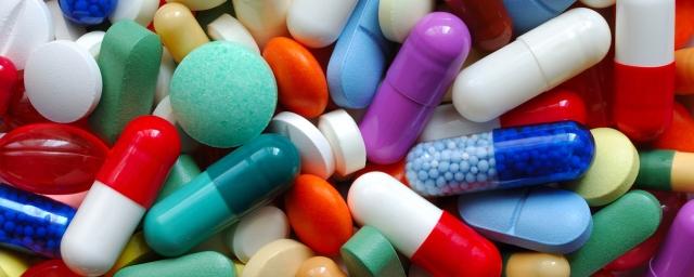 Мишустин призвал убрать ограничения на закупки импортных лекарств
