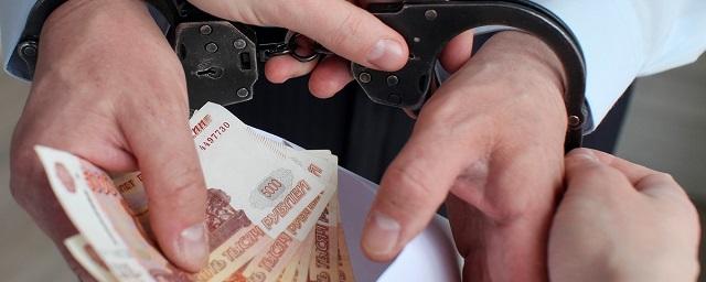 Министра здравоохранения Алтая подозревают во взятках на 4,6 миллиона