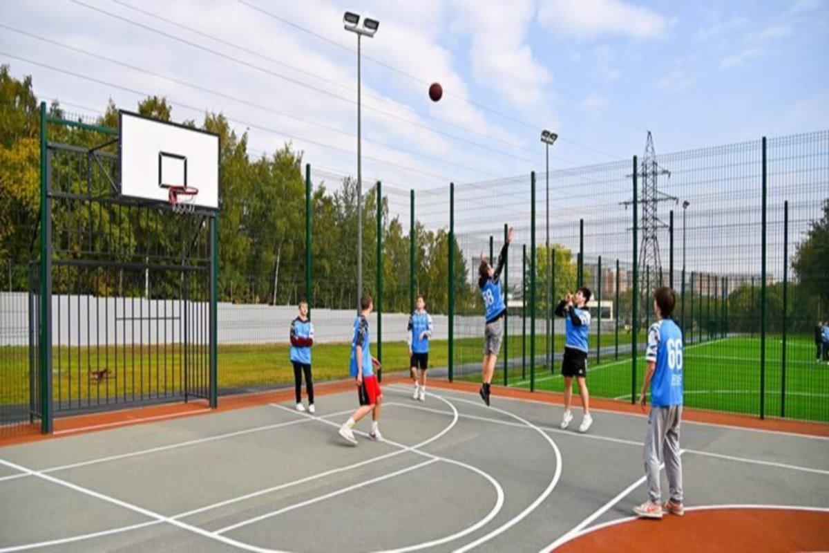 Круглогодичные спортплощадки нового формата обустроят во всех районах Москвы