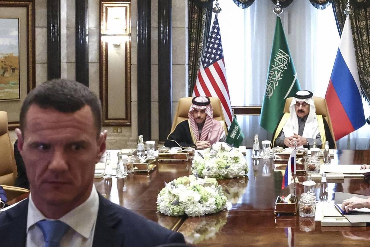 США уклонились от вопросов об Украине на переговорах с Россией: что скрывают?