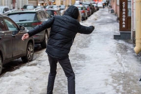 Fourteen people were injured due to ice in St. Petersburg over the day