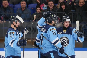 Новосибирская «Сибирь» получила штраф за эмоции болельщиков на матче