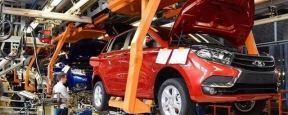 АвтоВАЗ отправляет новые легковушки на склад из-за нехватки комплектующих