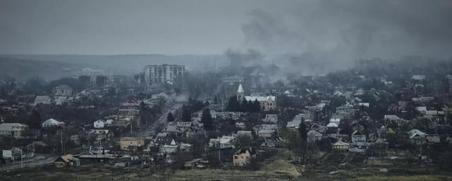 ВСУ заняли оборонительные позиции в жилых многоэтажках на западе Артемовска
