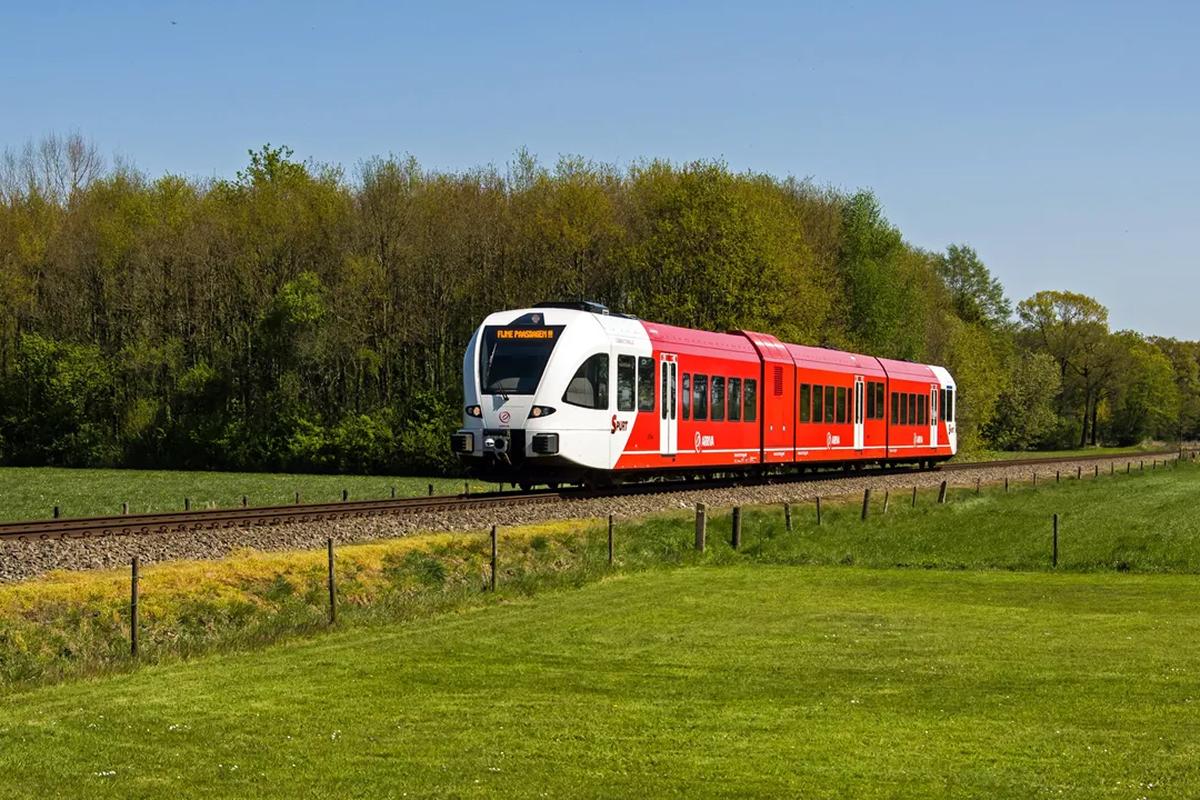 Аномальная жара во Франции привела к отмене десятков поездов на юге страны