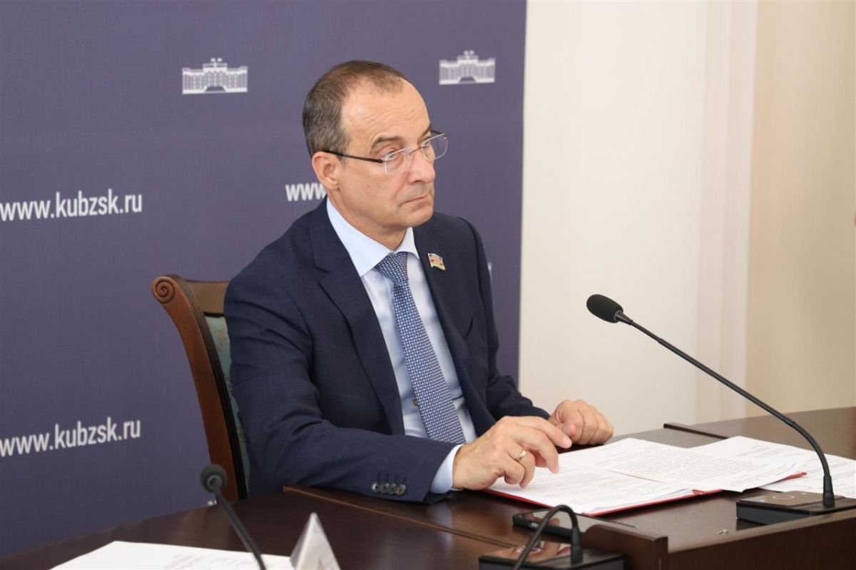 На планерке депутаты ЗСК обсудили вопрос оказания бесплатной юридической помощи жителям края