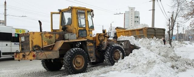 Челябинских бизнесменов оштрафовали за вывоз снега в запрещенные места