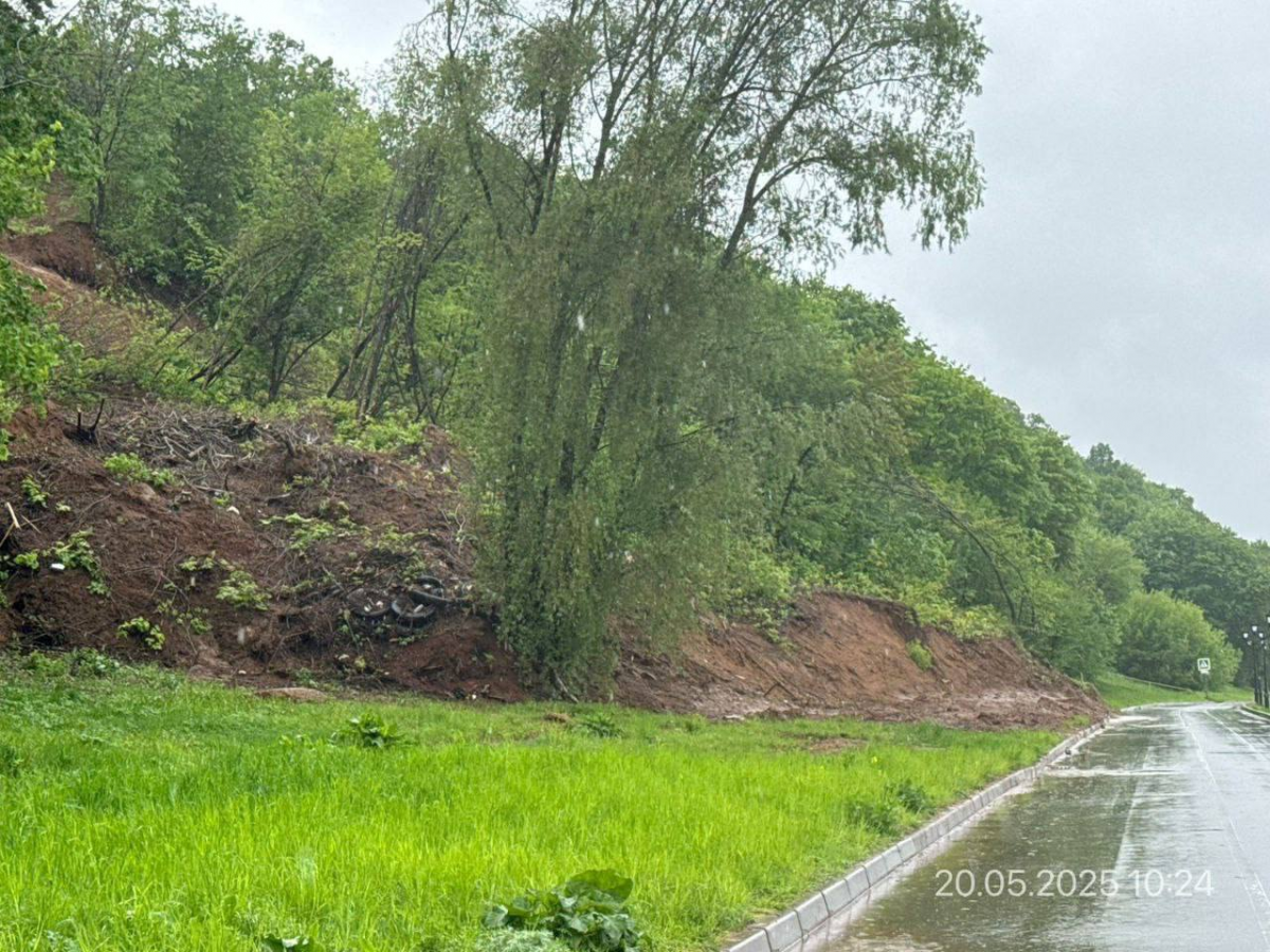 Мэр Чебоксар Владимир Доброхотов поставил задачу усилить контроль за ливневками и системами водоотведения