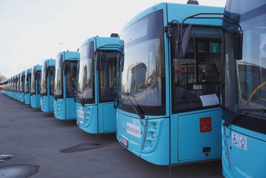 Эксперт Тямшанский раскритиковал поборы при покупке QR-билета для проезда в транспорте Петербурга