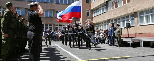 На армейскую службу весной призовут около двух тысяч крымчан