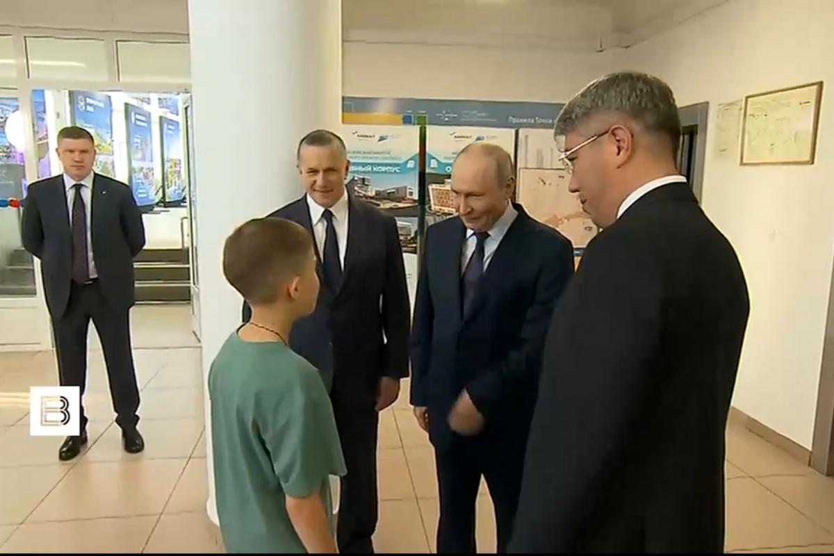 «Решим»: школьник из Бурятии пригласил Путина в гости и попросил помочь с поступлением в суворовское