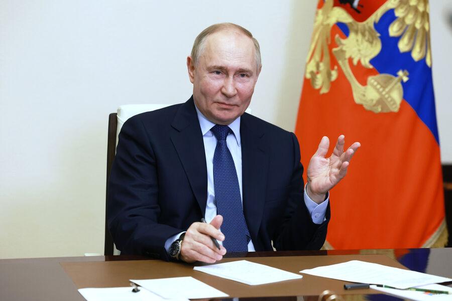 Путин: Обращаться к Верховной раде напрямую бессмысленно