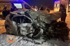 Под Липецком в результате ДТП иномарки и маршрутки один погиб и шесть пострадало