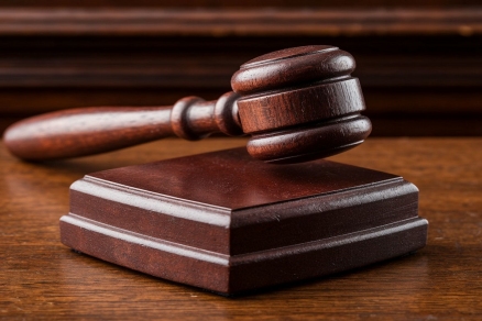 Суд заочно отправил за решетку бывшего редактора «МК в Питере»