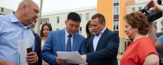 Мэр Иркутска проверил ход строительства и ремонта пяти школ