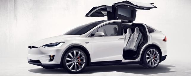 Tesla отзывает 11 тысяч кроссоверов Model X