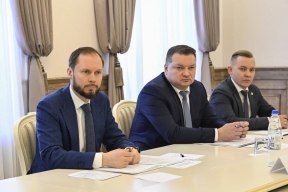 Врио губернатора Тверской области Виталий Королев обсудил с Росагролизингом обновление автопарка