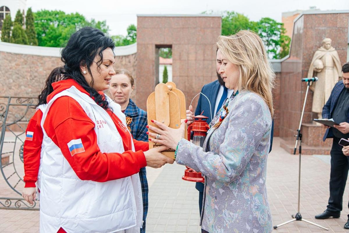 Липецк встретил священный огонь с могилы Неизвестного Солдата