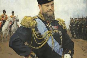 В Русском музее открылась экспозиция с уникальными личными вещами Александра III