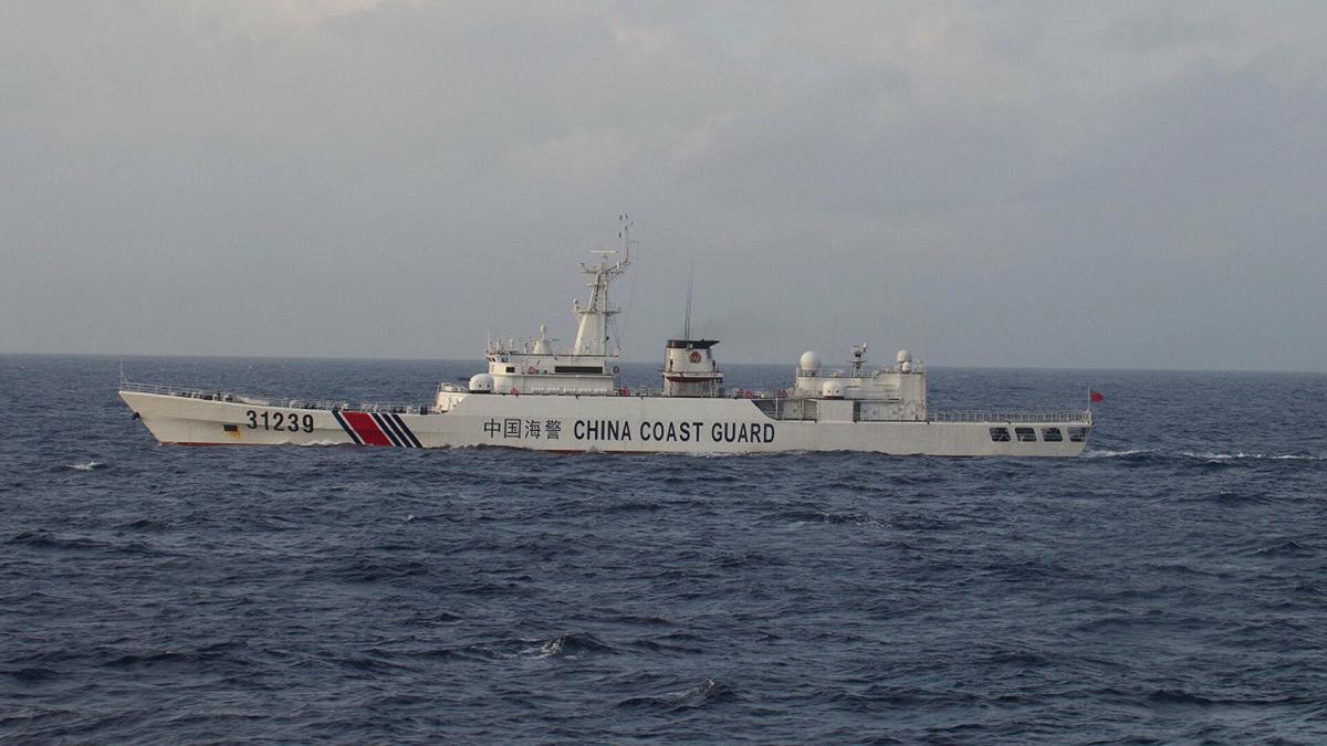 Япония направила Пекину протест из-за вхождения кораблей в зону островов Сенкаку