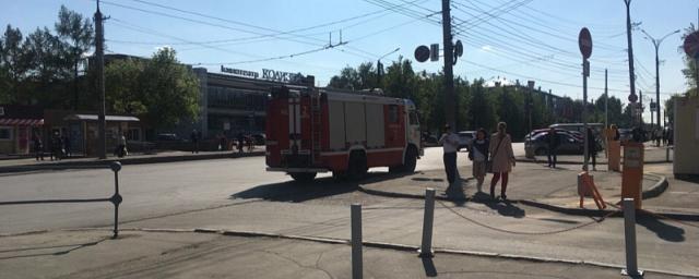 В Кирове оцеплены здания нескольких ТЦ и вокзала