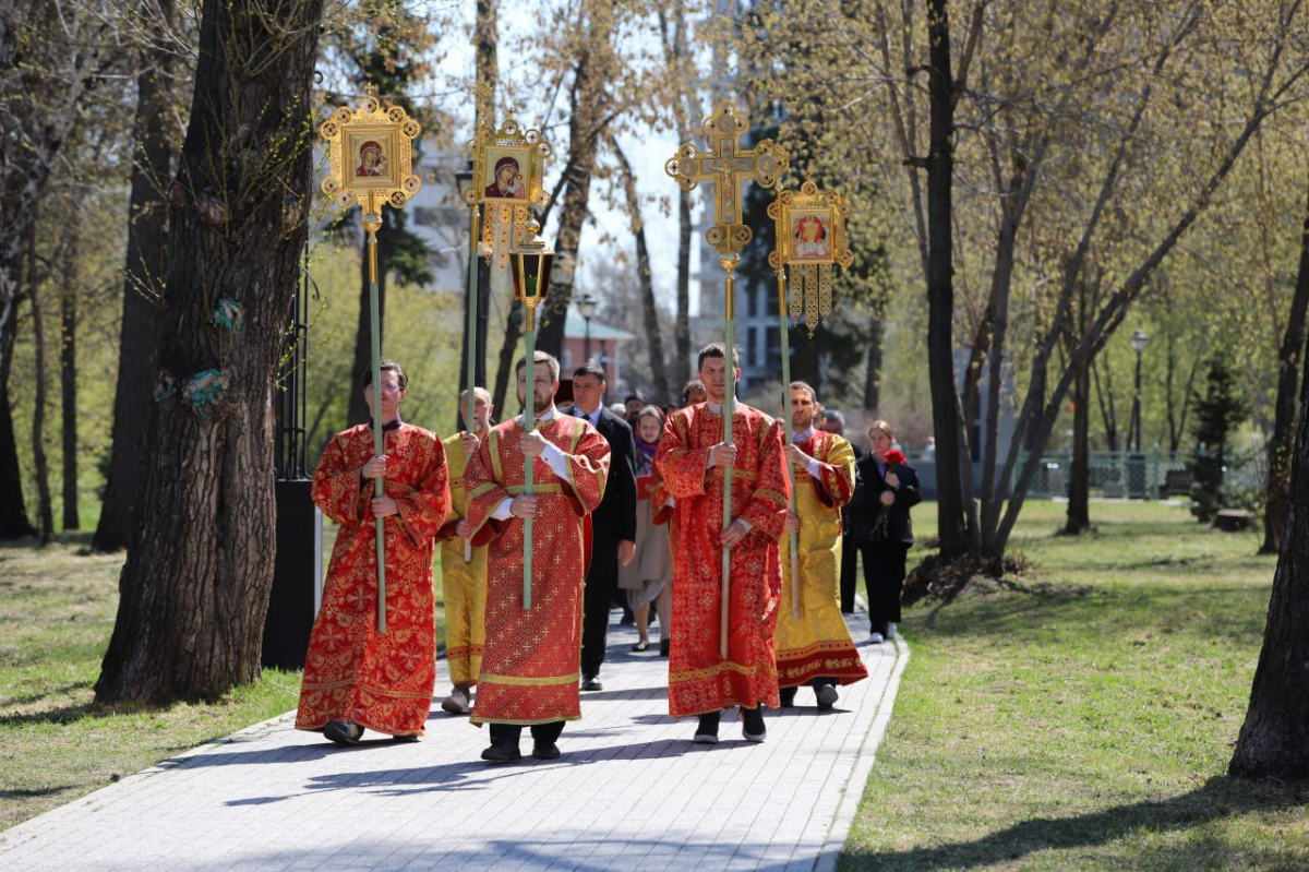 Мэр Иркутска Руслан Болотов принял участие в крестном ходе на территории историко-мемориального комплекса «Иерусалимская гора»