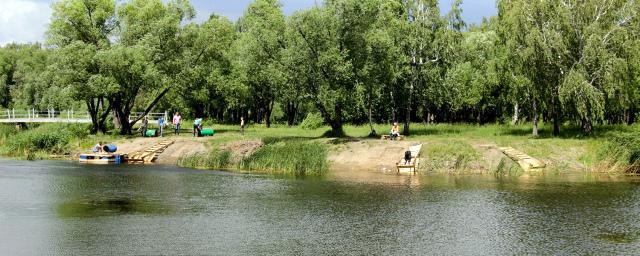 В омском озере парка 30-летия ВЛКСМ утонул 42-летний мужчина