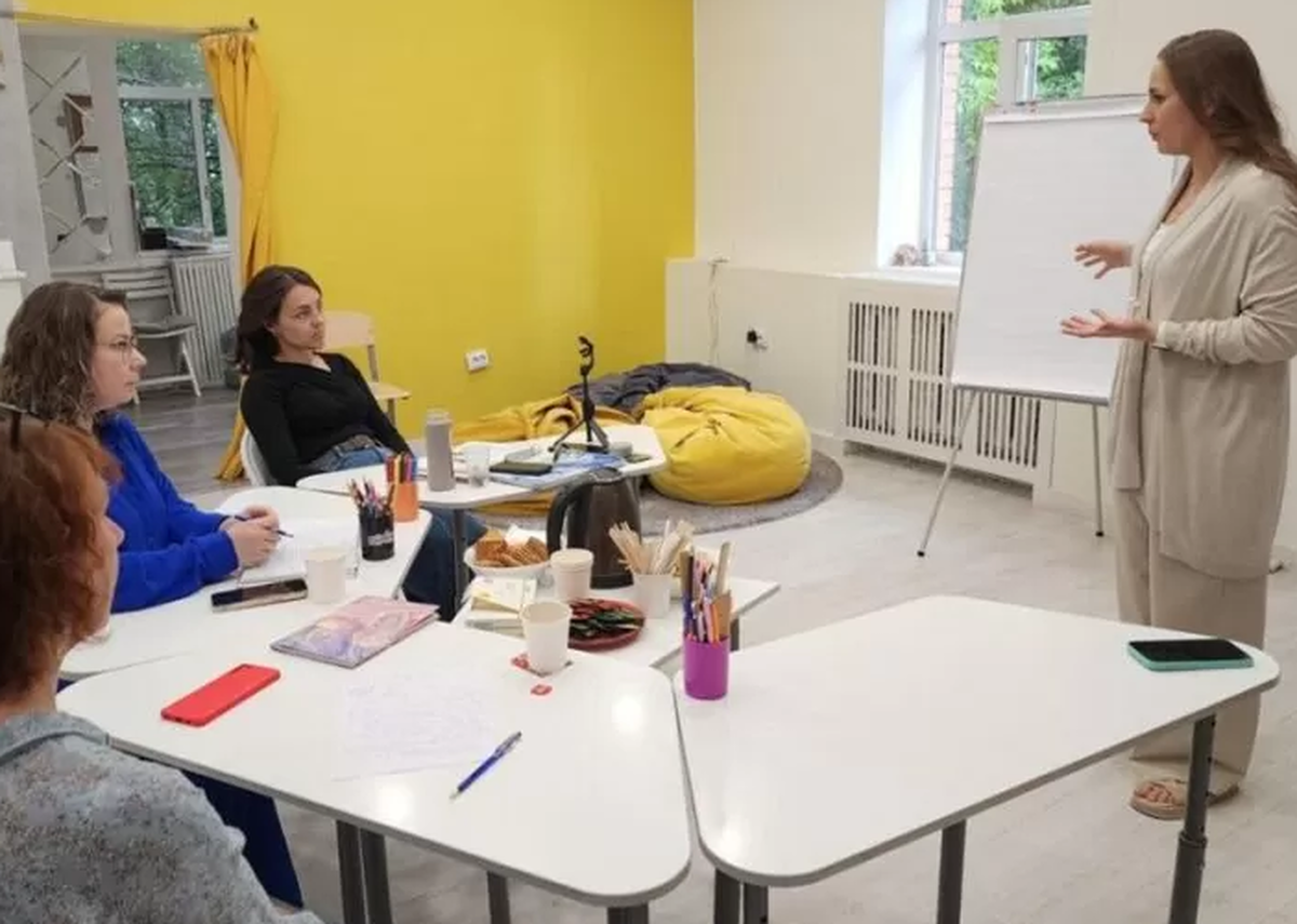 В Ивантеевке Городского округа Пушкинский психолог обучила приемам невербального общения для роста продаж