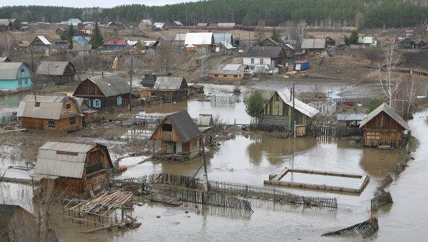 В Краснохолме под Оренбургом из-за паводка эвакуировали 267 человек