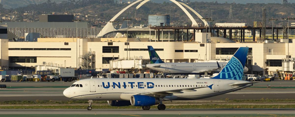 United Airlines обнаружила фальшивые детали двигателя на нескольких самолетах