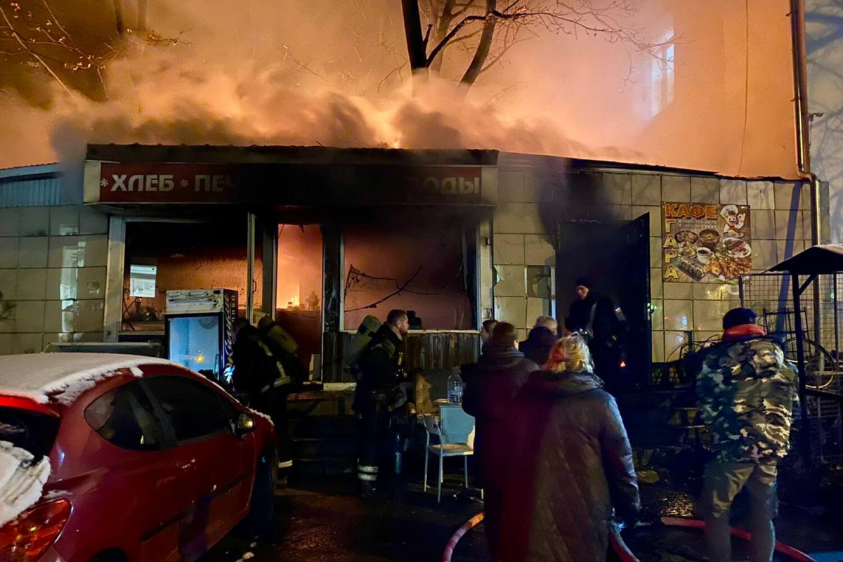 Пожар в кафе в Видном унес жизни двух человек