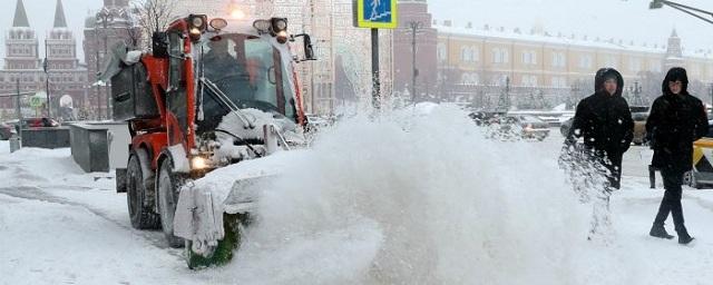 На ликвидацию последствий снегопада в Москве уйдет неделя