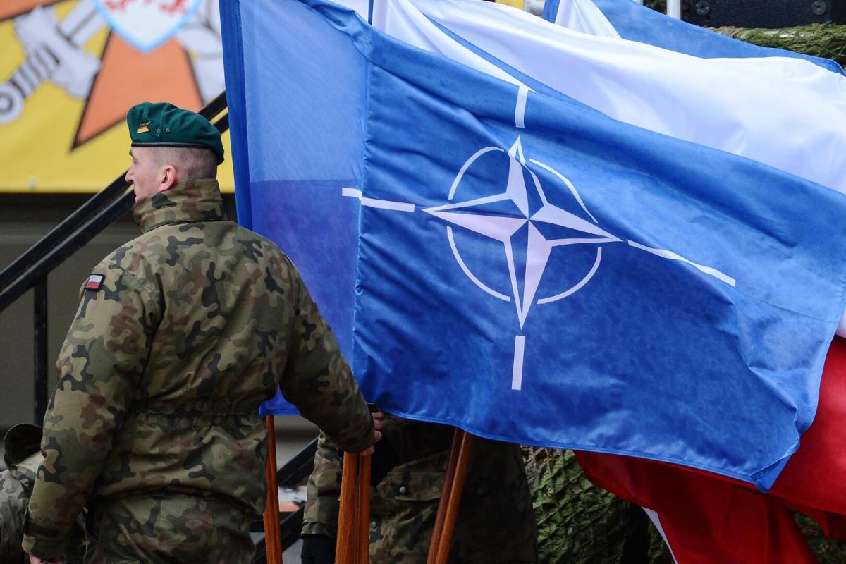Союзники по НАТО призвали Польшу отозвать своего генерала из штаб-квартиры альянса