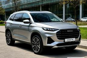 Exeed сделал ставку на премиум: с российского рынка ушли кроссоверы LX и TXL
