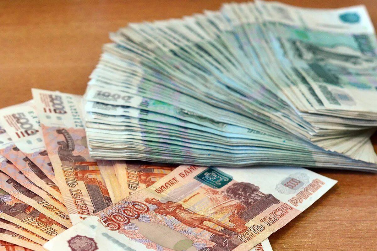Сахалинская чиновница обвиняется в хищении социальных выплат на четверть миллиона рублей