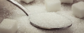 В Омской области начал дешеветь сахар