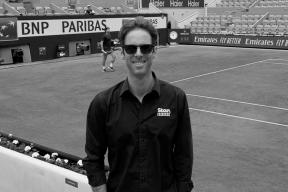 Телеведущий Маккензи-Макхарг трагически погиб в Лос-Анджелесе