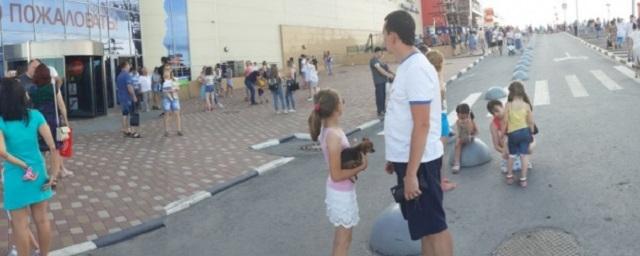 В Волгограде из-за задымления эвакуировали посетителей ТРЦ
