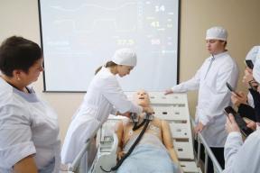 Путин подписал закон о целевом обучении и отработке для студентов-медиков