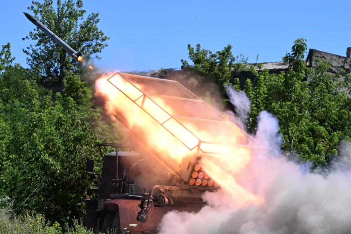 Стачивается под ноль: российский военный рассказал об уничтожении бригад ВСУ в зоне СВО