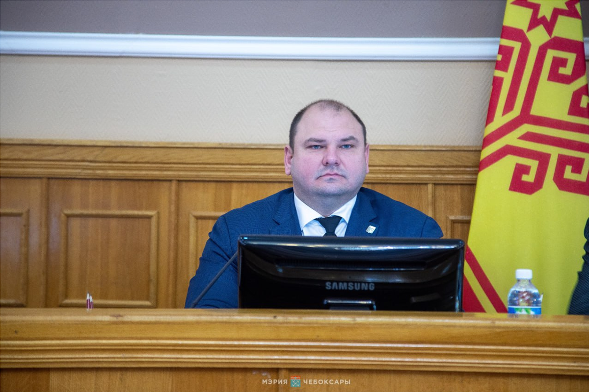 Глава города Чебоксары Денис Спирин дал оценку ЧП с поджогом в средней школе № 10