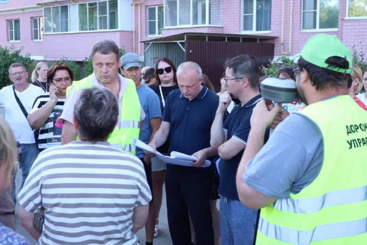 И.о. председателя Заксобрания Роман Заварин обсудил с жителями Вологды благоустройство территорий