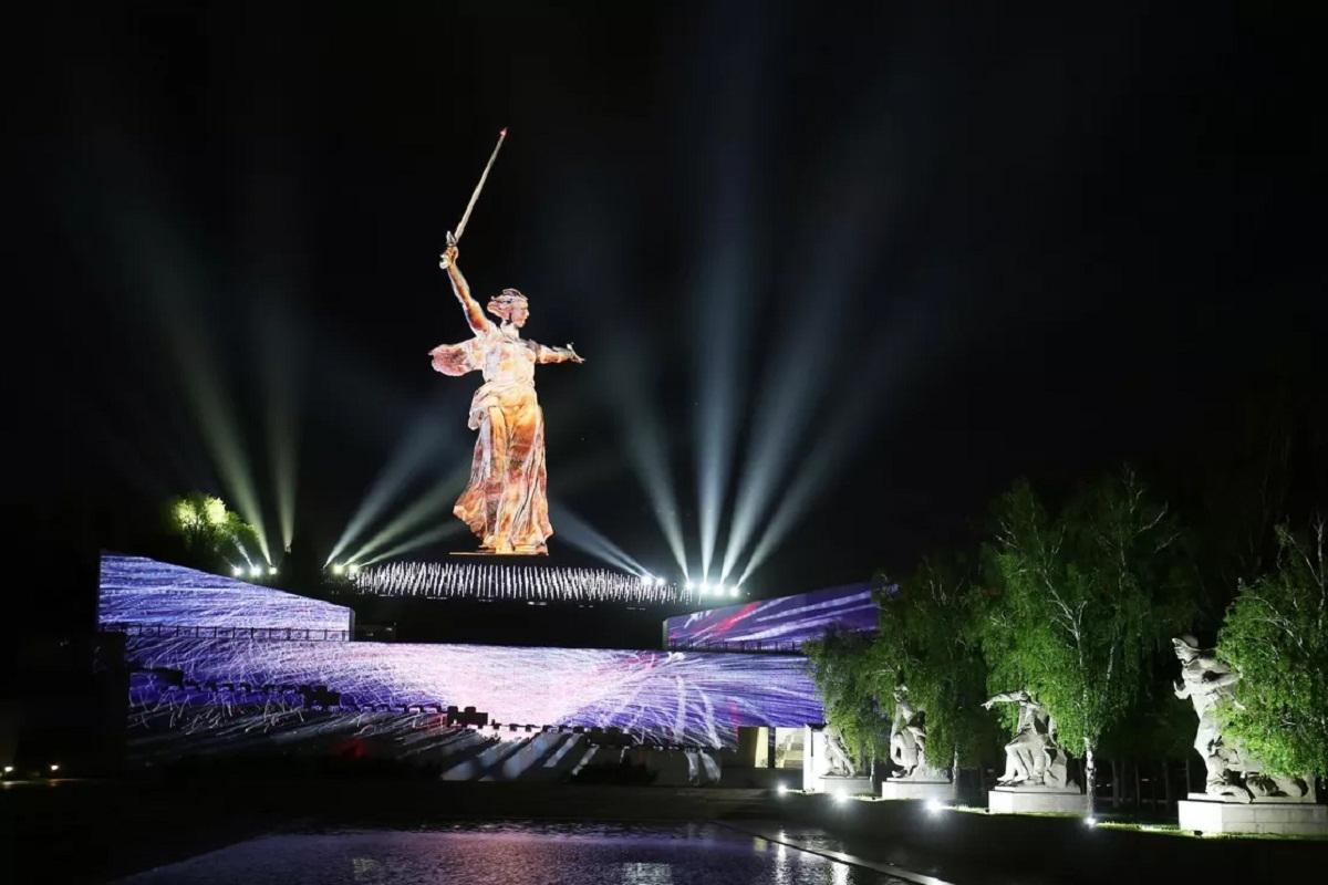 Путин не исключает вероятность переименования Волгограда в Сталинград