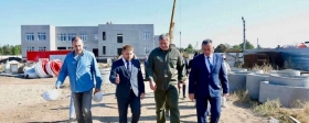 Губернатор Астраханской области Бабушкин проверил ход строительства двух детских садов в Ахтубинске