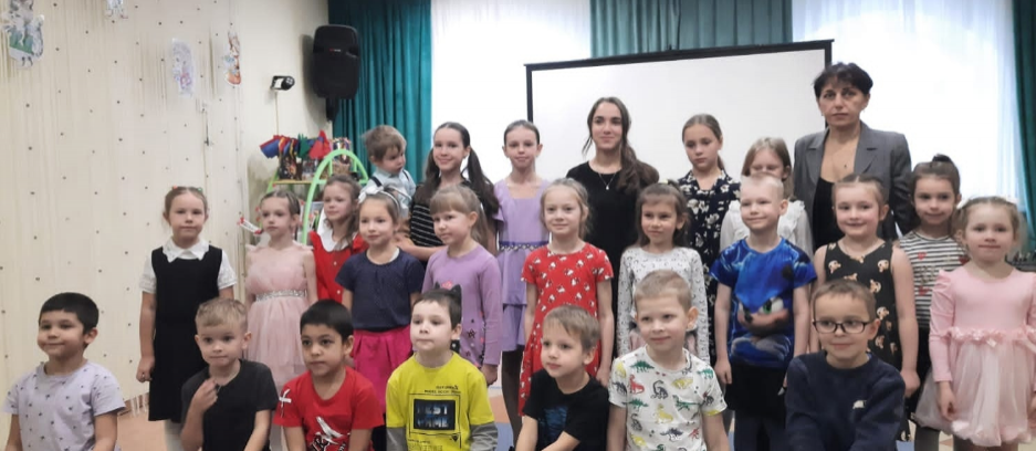 Учащиеся пушкинской ДМШ выступили в детсаду «Золотая рыбка»