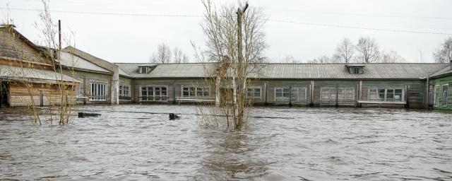 В Усть-Цилемском районе Коми из-за паводка действует режим ЧС