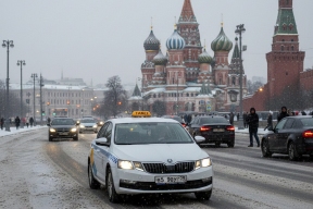 Минтранс и регионы введут льготные тарифы в такси для многодетных семей до 2030 года